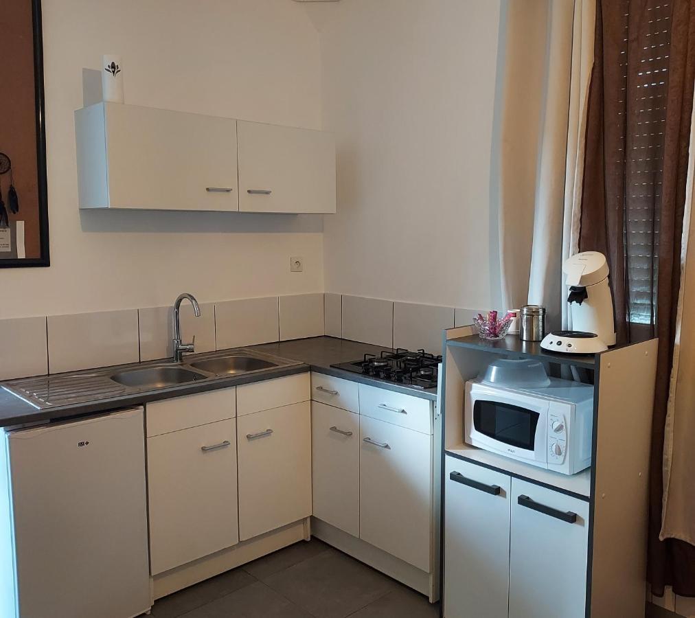 מולאן Appartement Meuble Avec Deux Chambres מראה חיצוני תמונה