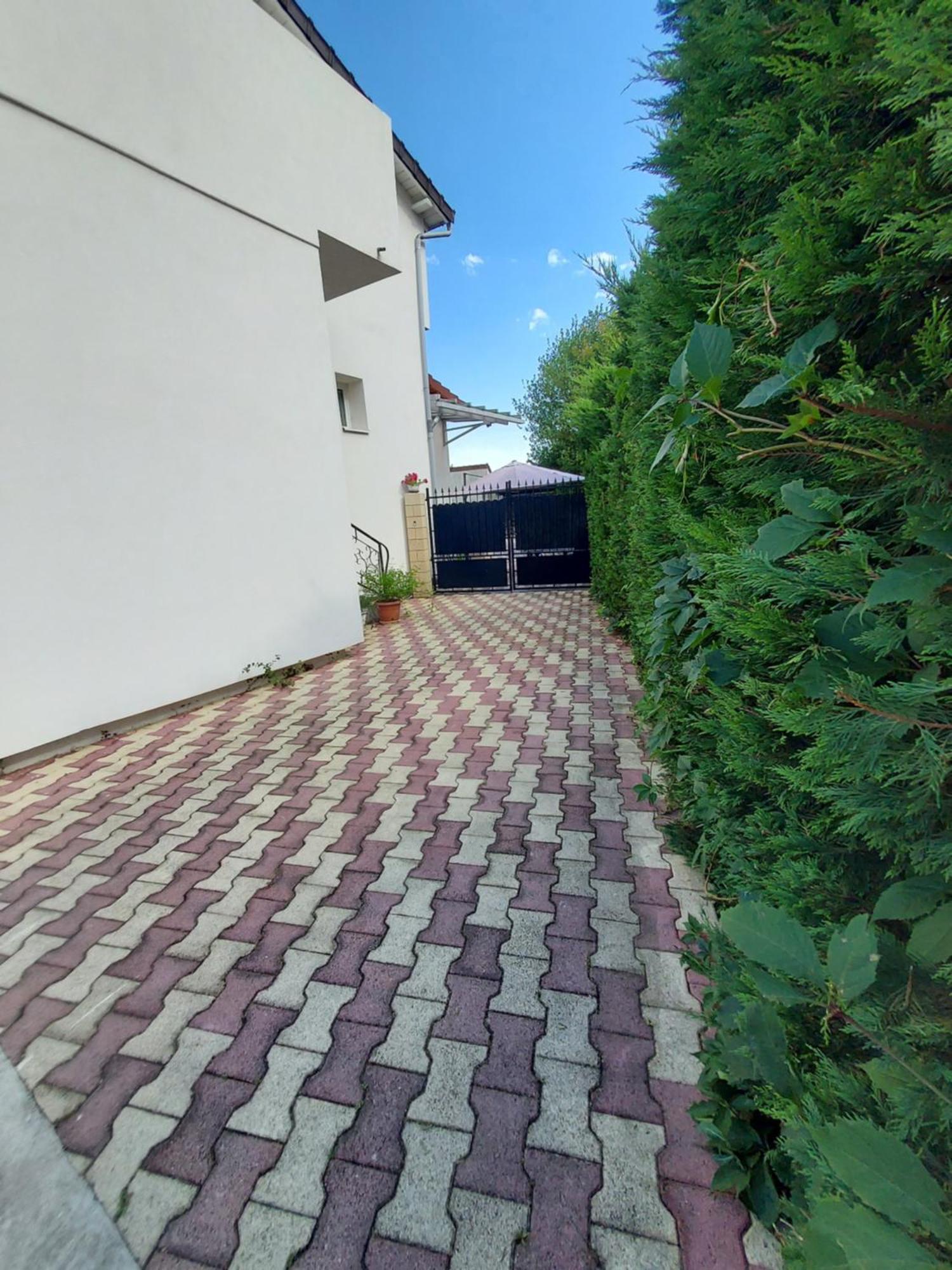 מולאן Appartement Meuble Avec Deux Chambres מראה חיצוני תמונה